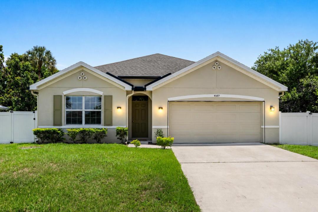 4589 SW Uleta Street, Port St. Lucie, Floride 34953, États-Unis
