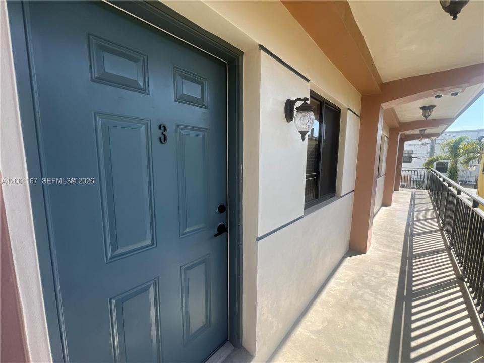 2268 SW 8th St 3, Miami, Floride 33135, États-Unis