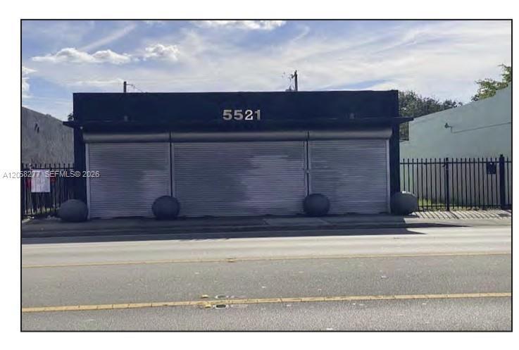5521 NW 7th Ave, Miami, Florida 33127, HOA KỲ