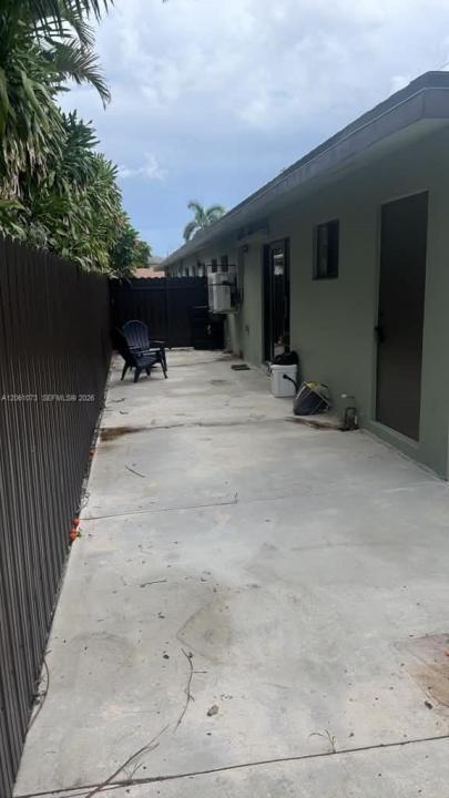 1050 NE 9th Ave 4, Fort Lauderdale, Florida 33304, Stati Uniti