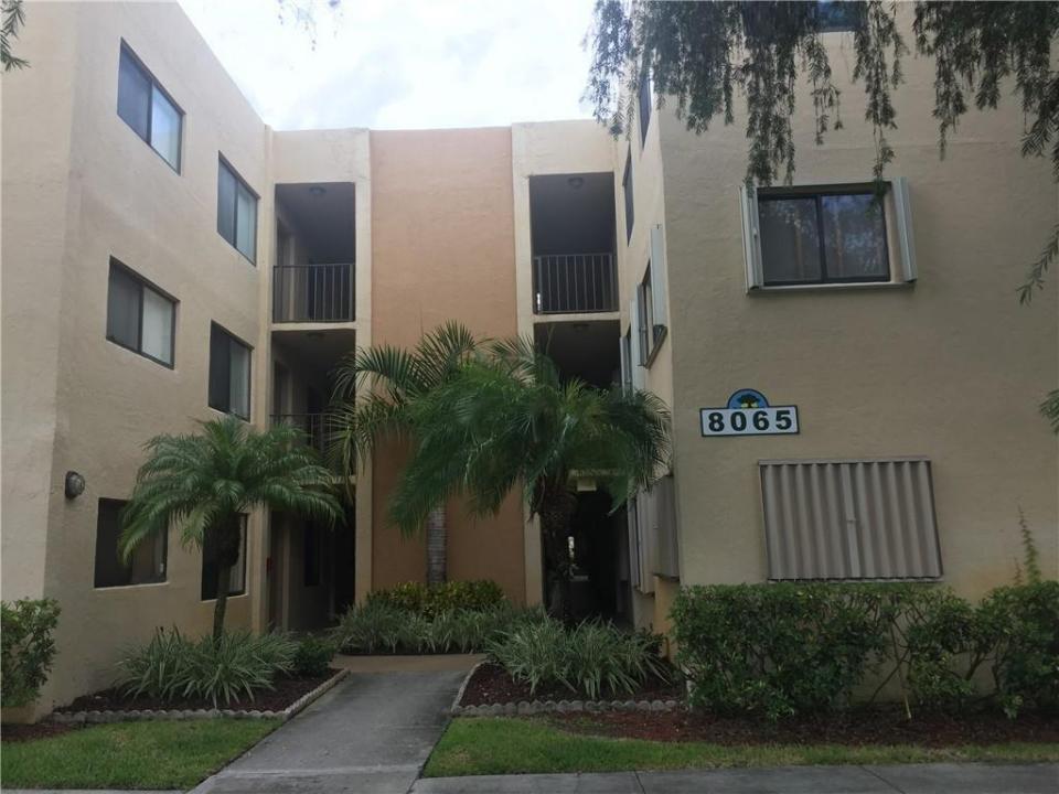 8065 SW 107TH Avenue 108, Miami, Florida 33173, Stati Uniti