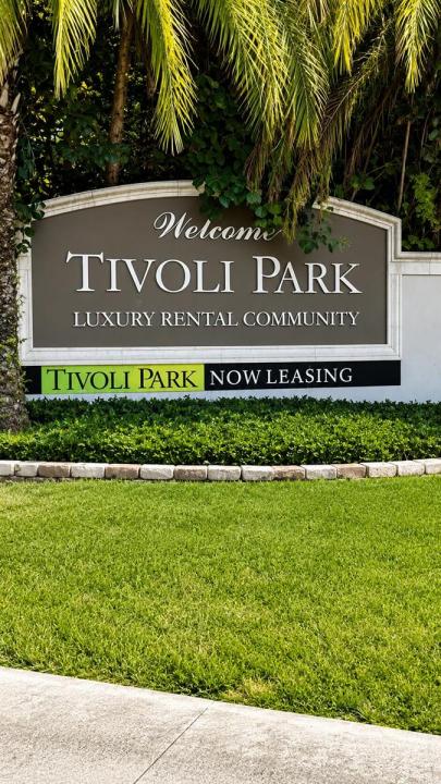 677 TRACE Circle 205, Deerfield Beach, Florida 33441, Stati Uniti