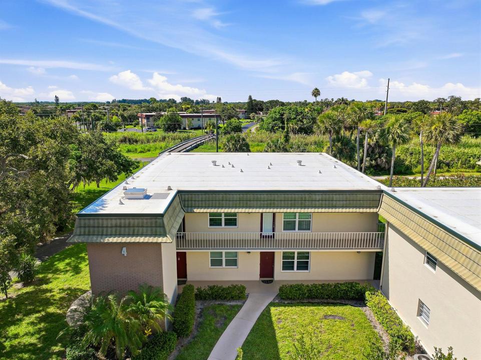 4 Vista Gardens Trail Unit 207, Vero Beach, Florida 32962, USA