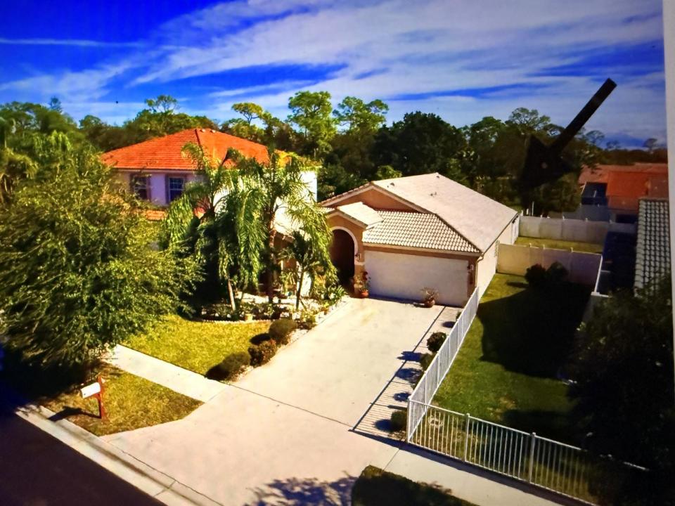 139 PRESERVE Drive, Royal Palm Beach, Florida 33411, USA