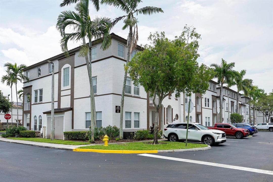 4331 SW 160th Avenue 103, Miramar, Florida 33027, Stati Uniti