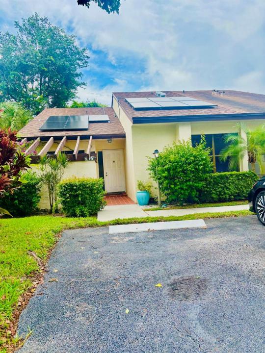 7551 CAESAR Street A, Lake Worth, Florida 33467, USA