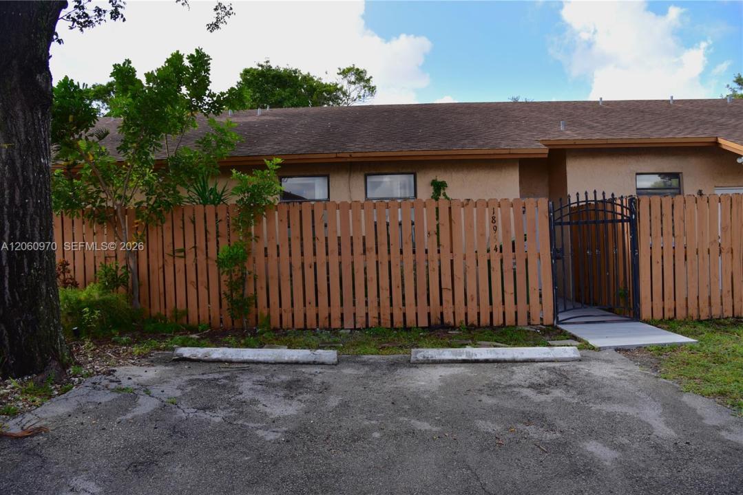 18954 NW 67th Pl 18954, Hialeah, Floride 33015, États-Unis