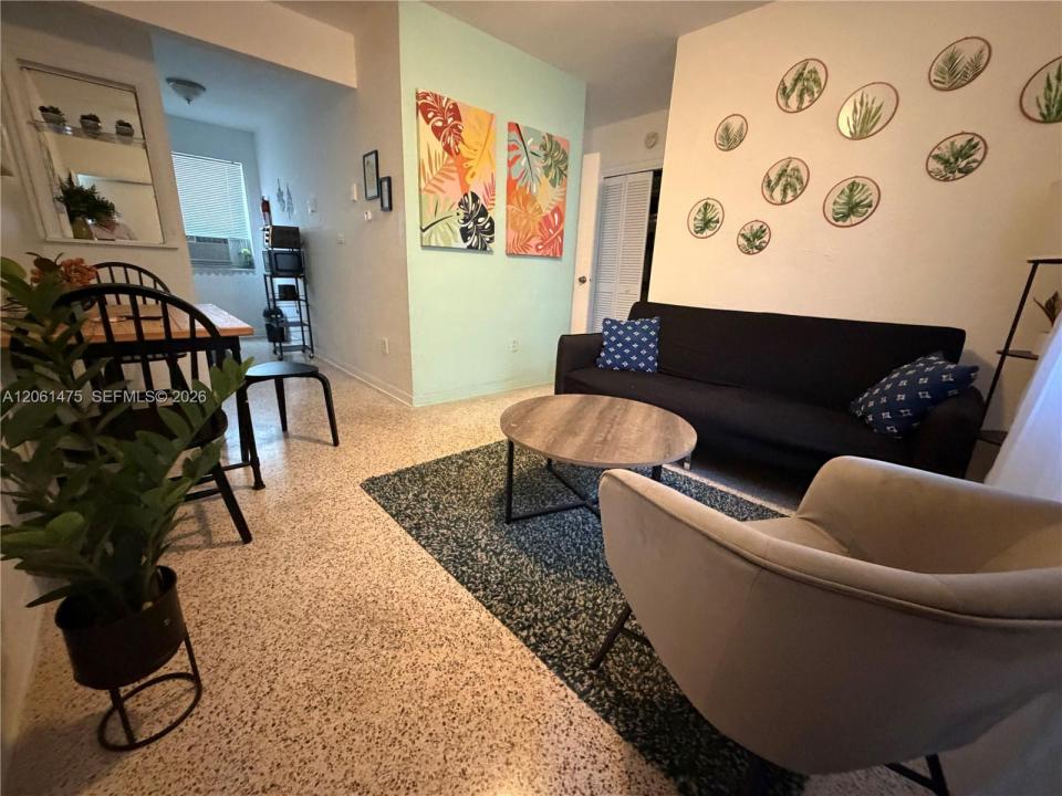 461 SW 6th St 5, Miami, Floride 33130, États-Unis
