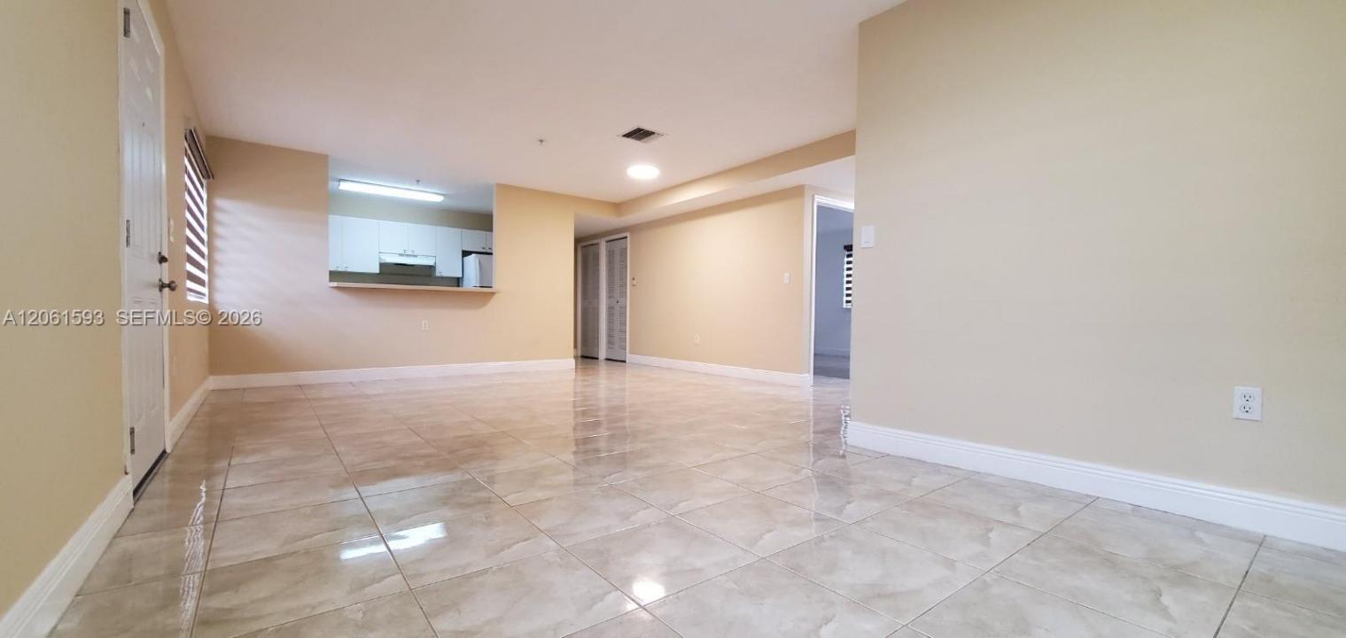 1627 NW 18th St 310, Miami, Floride 33125, États-Unis