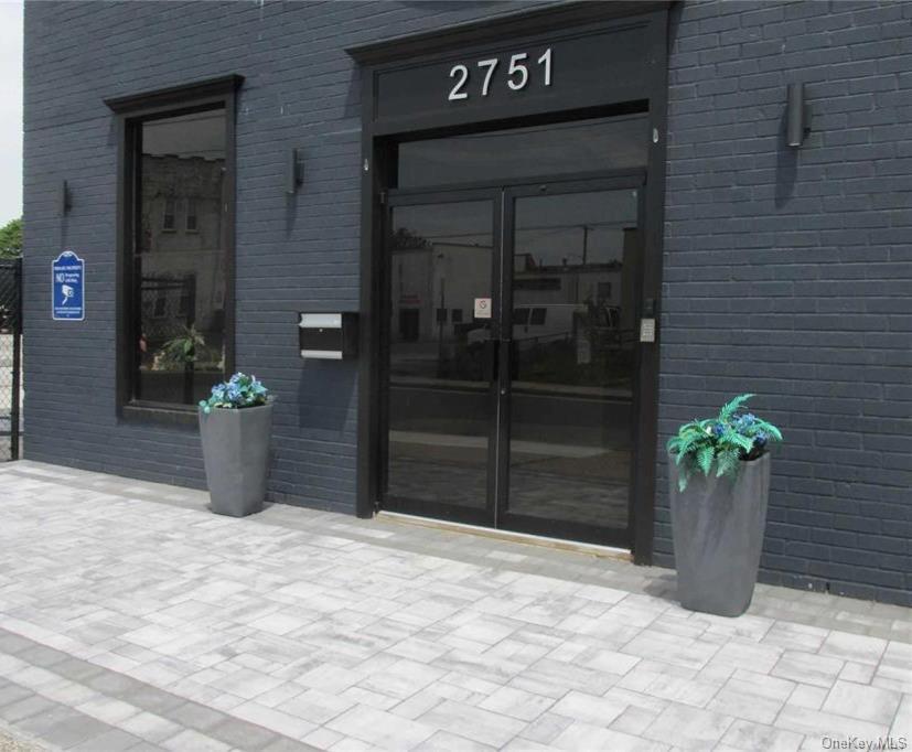 2751 Grand Avenue, Hempstead, Nova Iorque 11710, Estados Unidos