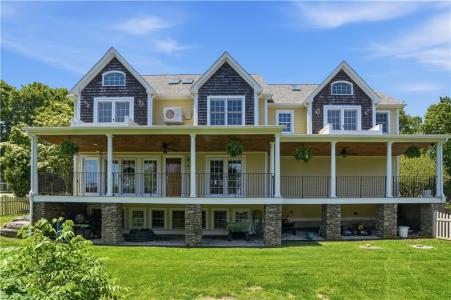 2269 East Main Road, Portsmouth, Rhode Island 02871, USA