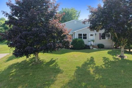 30 Brandywine Drive, Westerly, Rhode Island 02891, USA