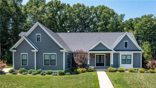 9 Cardinal Hill Lane, Smithfield, Rhode Island 02917, USA