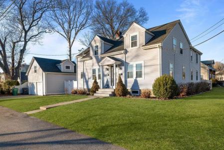 5 Shippen Avenue 2, Warwick, Rhode Island 02888