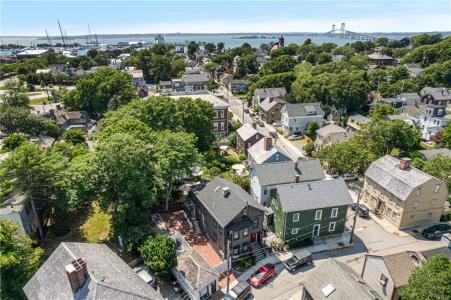 8 Cross Street 1, Newport, Rhode Island 02840, USA