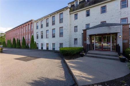 494 Woonasquatucket Avenue 414, North Providence, Rhode Island 02911, USA
