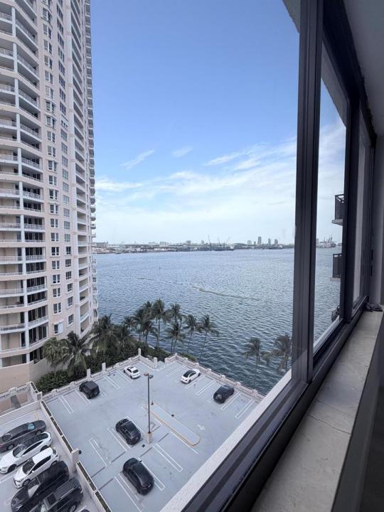 540 Brickell Key Drive 1224, Miami, Florida 33131, Stati Uniti