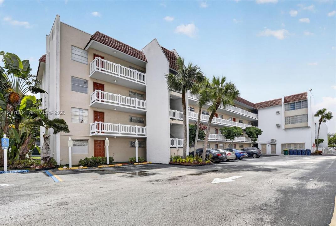 3531 Inverrary Dr 101, Lauderhill, Floride 33319, États-Unis