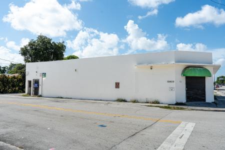 102 NW 22ND Avenue, Miami, Floryda 33125, USA