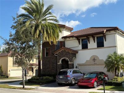 8925 NW 99th Ct, Doral, Florida 33178, USA