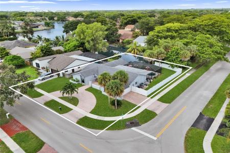 1221 NW 78th Ave, Plantation, Floride 33322, États-Unis