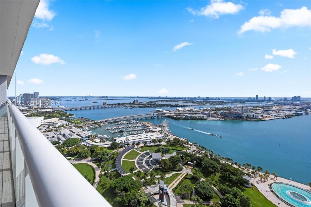 50 Biscayne Blvd 4706, Miami, Floride 33132, États-Unis