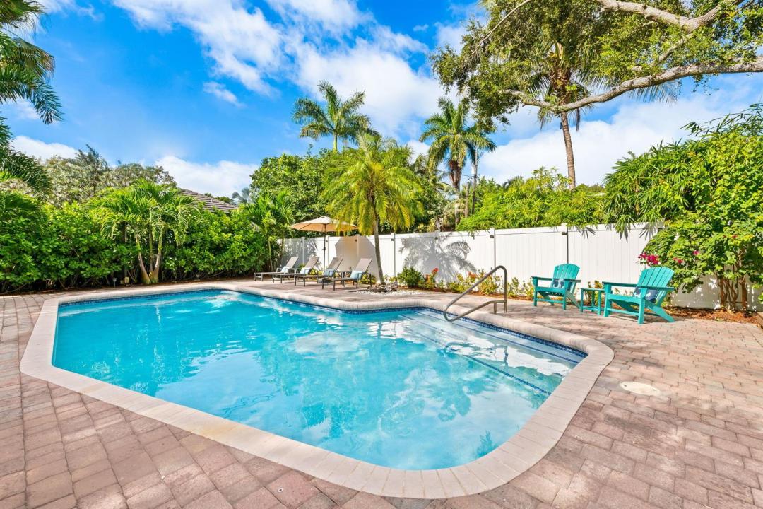 1300 SW 17th Street, Fort Lauderdale, Florida 33315, USA