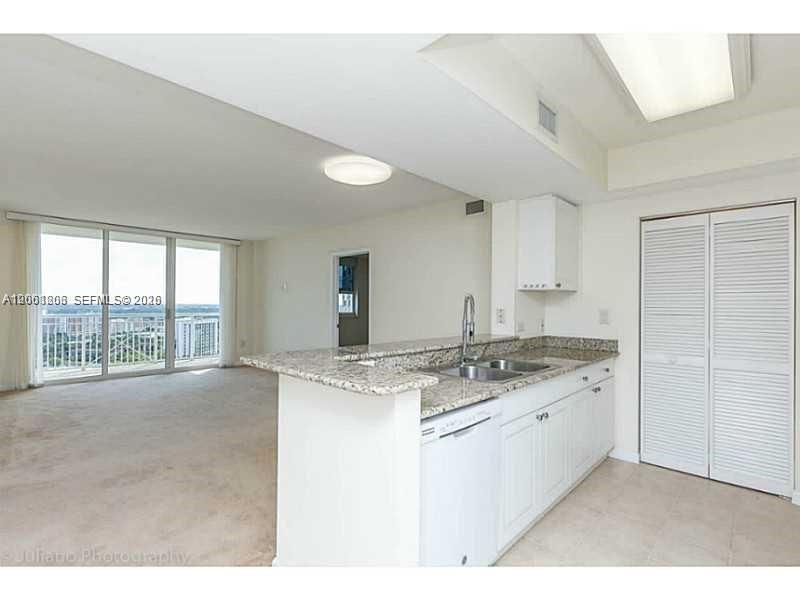 19501 W Country Club Dr 2205, Aventura, Florida 33180, Stati Uniti