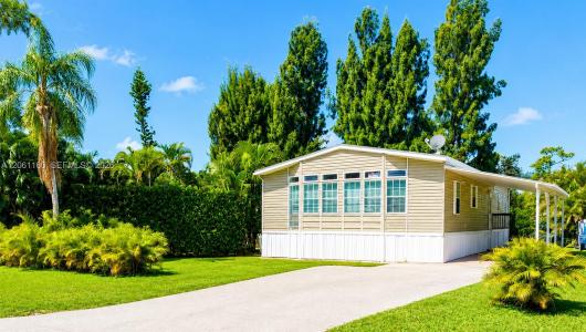 20472 Luettich Ln, Florida 33928, USA