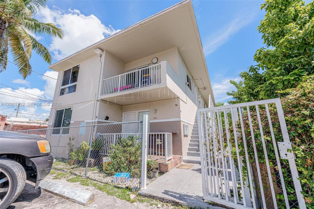 621 SW 15th Ave 1, Miami, Florida 33135, USA