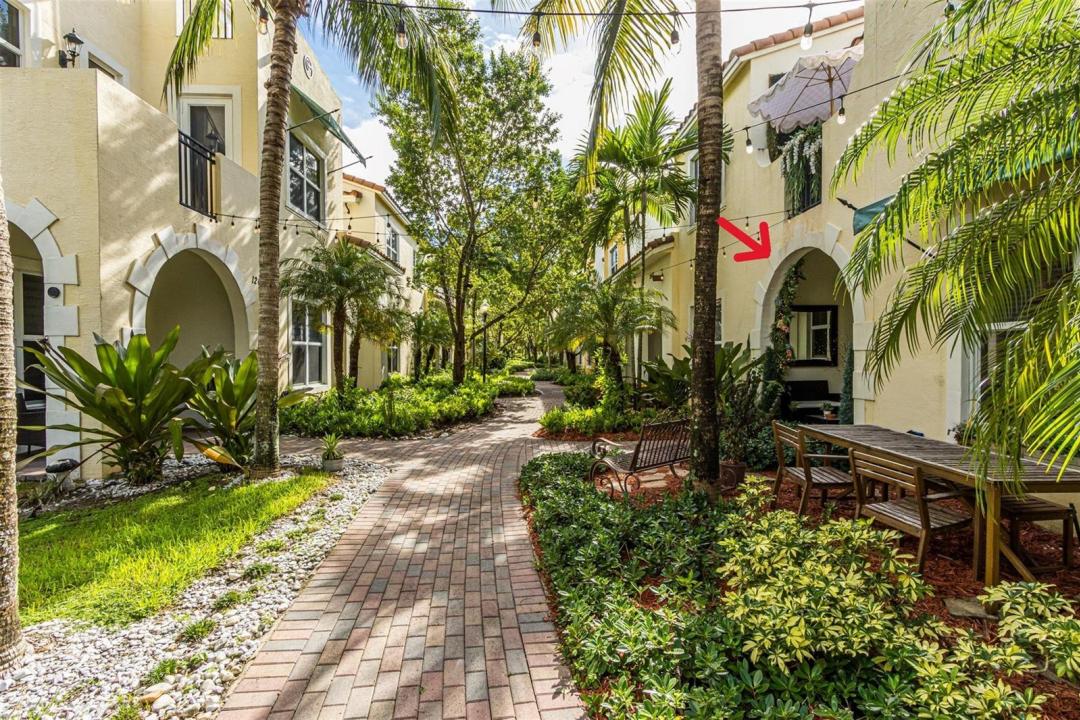 12467 NW 17th Court, Pembroke Pines, Floride 33028, États-Unis