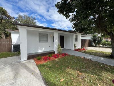 2381 NW 153rd St, Miami Gardens, Florida 33054, USA