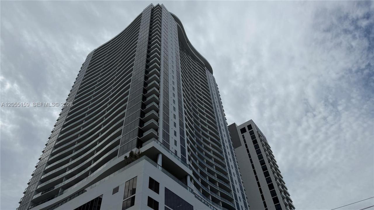 1600 NE 1st Ave 2511, Miami, Florida 33132, USA