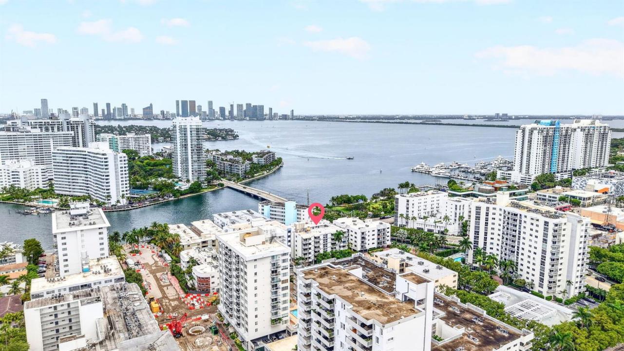 1670 Bay Road 3F, Miami Beach, Floride 33139, États-Unis