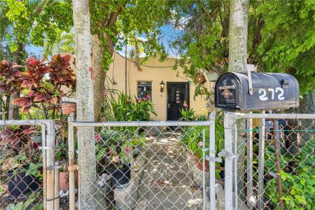272 NW 37th St, Miami, Florida 33127, USA