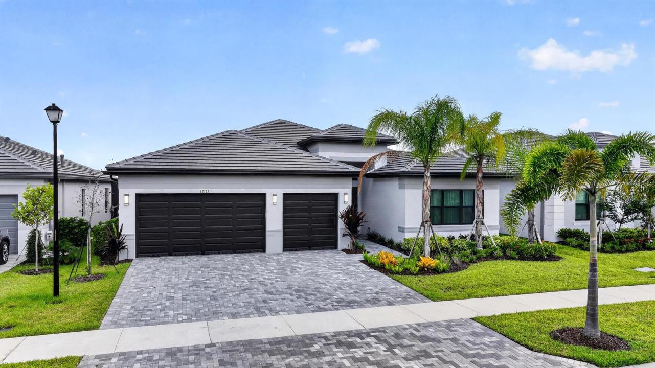 12132 SW Willowy Way, Port St. Lucie, Floride 34987, États-Unis