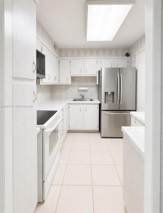 2841 NE 163rd St 606, North Miami Beach, Florida 33160, Stati Uniti