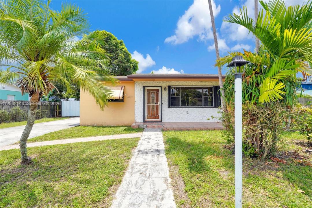 11230 SW 188th St, Miami, Florida 33157, USA