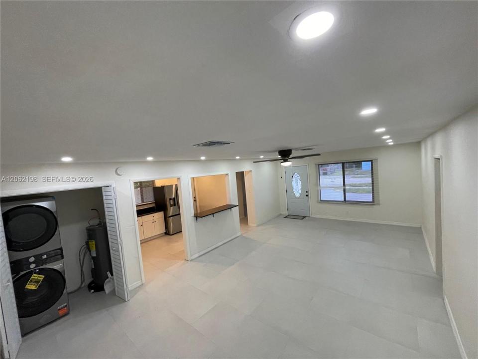2514 NW 4th St, Pompano Beach, Floride 33069, États-Unis