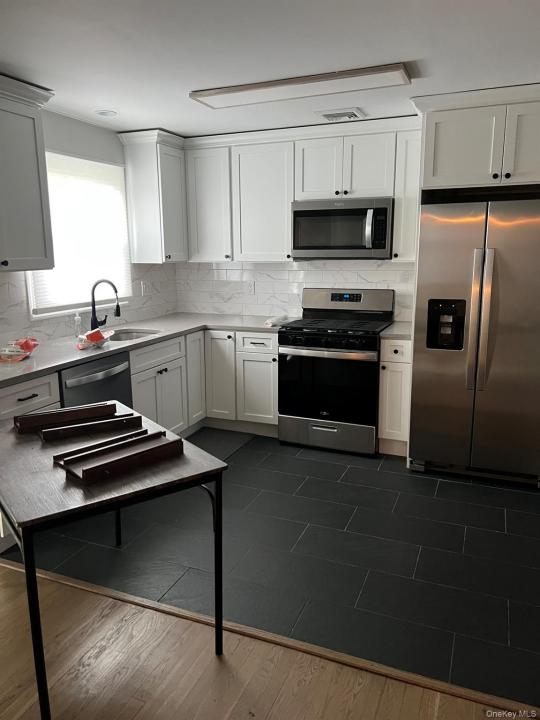 822 9th Street, West Babylon, New York 11704, États-Unis