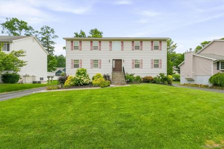5 Marie Court, Poughkeepsie, نيويورك 12601, الولايات المتحدة