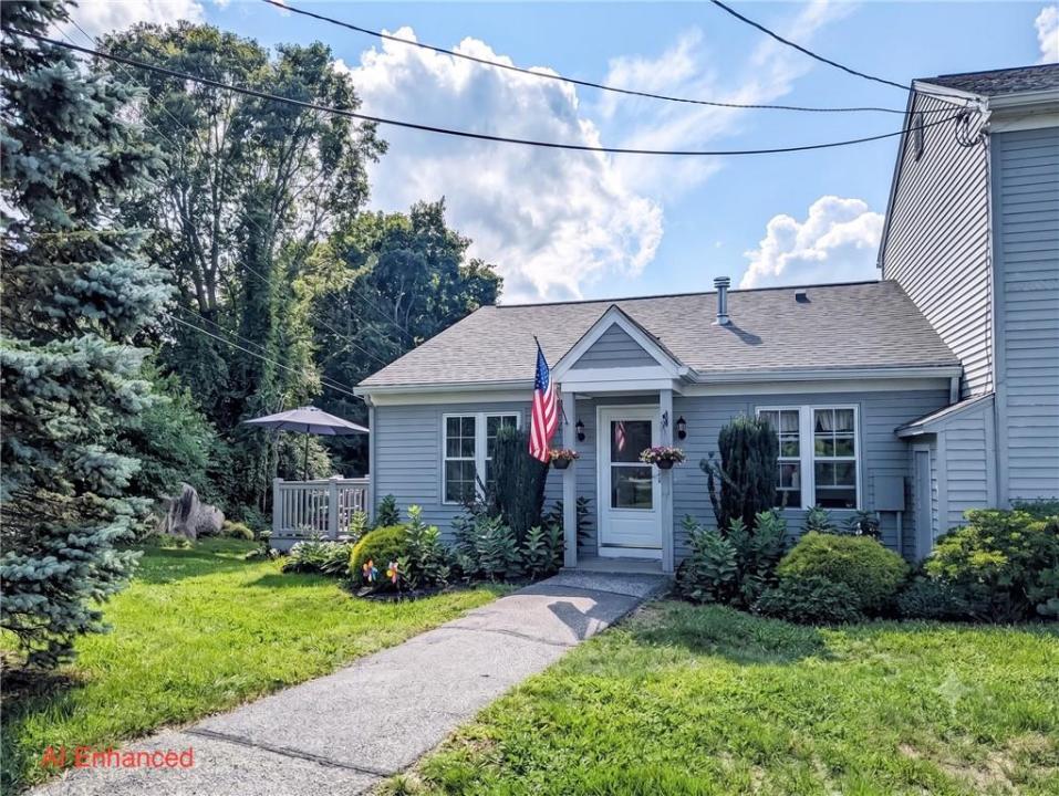 565 Quaker Lane 9, West Warwick, Rhode Island 02893, États-Unis