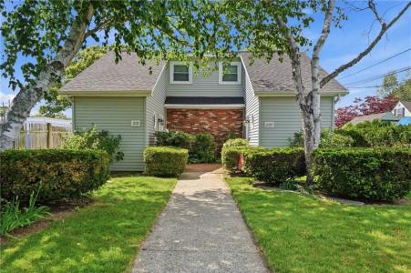 207 Glen Drive, Warwick, רוד איילנד 02889, ארצות הברית של אמריקה