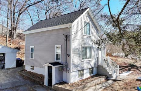 1 Moody Street, East Providence, Rhode Island 02916, USA