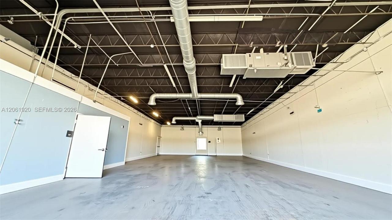 1060 NW 1st Ct, Hallandale Beach, Floride 33009, États-Unis