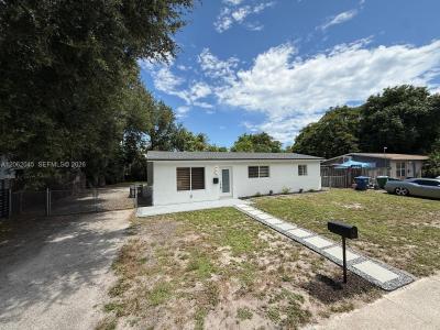 1251 NE 208th Ter, Miami, Florida 33179, USA