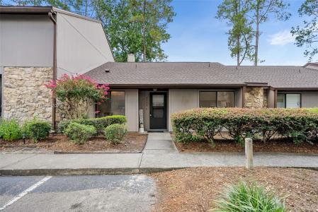 3723 NW 55th Place, Gainesville, Florida 32653, USA