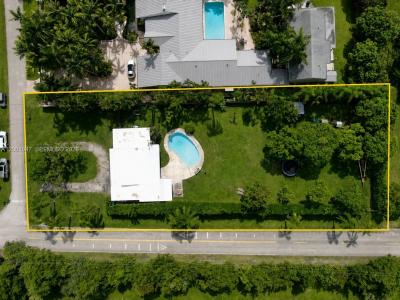7550 SW 75th St, Miami, Florida 33143, USA