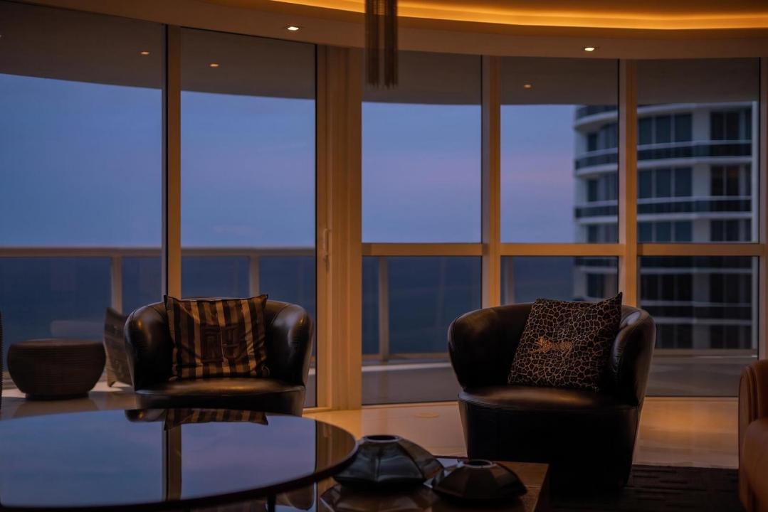 18201 Collins Avenue PH 5109, Sunny Isles Beach, Floride 33160, États-Unis