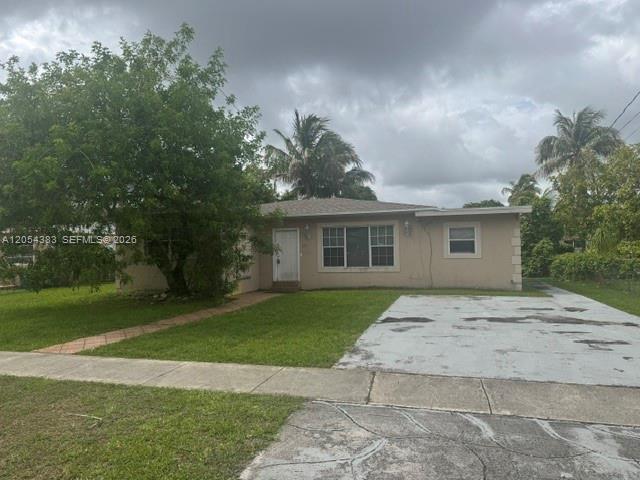 374 NE 171 Street, North Miami Beach, Floride 33162, États-Unis